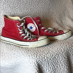 Red Converse Hightops 7W/5M